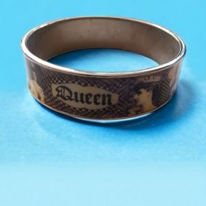 I am the Queen bracelet Sally Jean eye candy for the soul